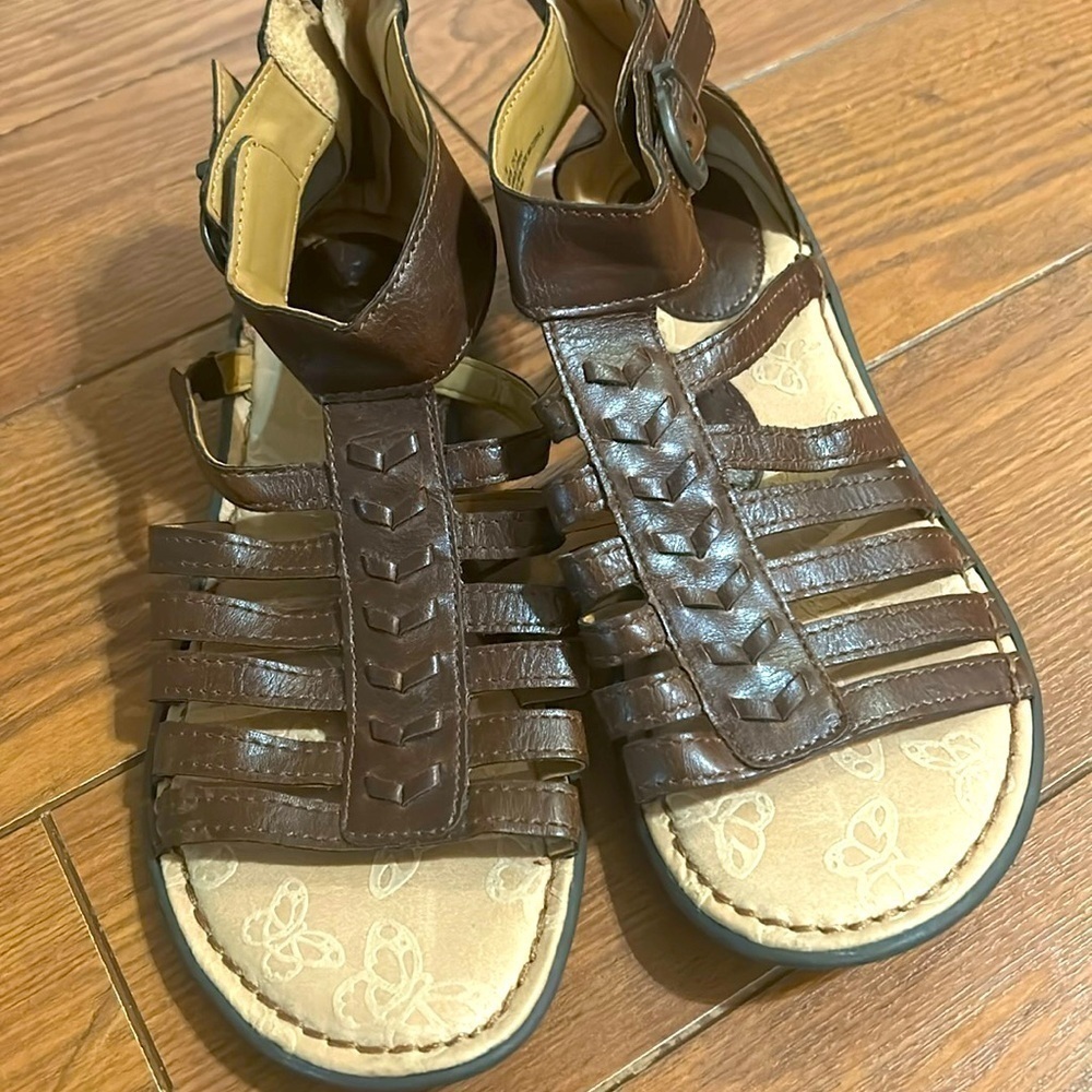 b.o.c. sandals